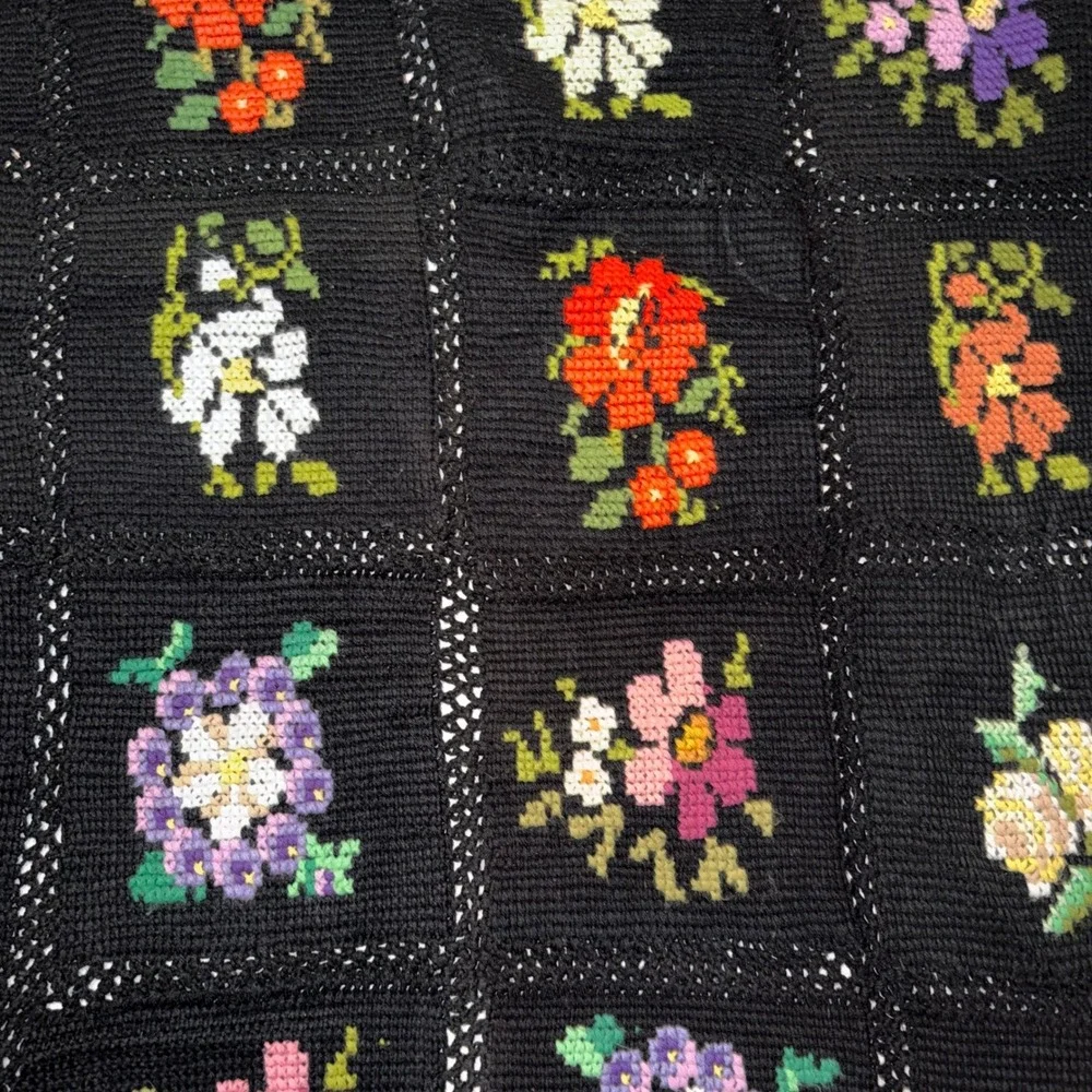 Vintage Handmade Crochet Floral Afghan Blanket Cross Stitch Tassel Fringe Black